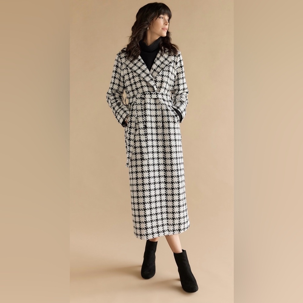 Long Tweed Coat Stylish Black and White
